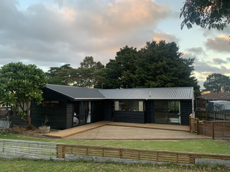 5 Nyssa Place, Totara Heights, Auckland - Carousel 1