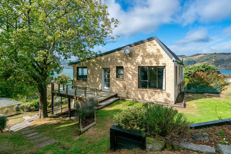 12 Athol Place, Ravensbourne, Dunedin - Carousel 17