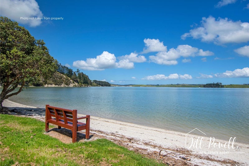 36 Kilbraugh Street, Maungaturoto - Carousel 50