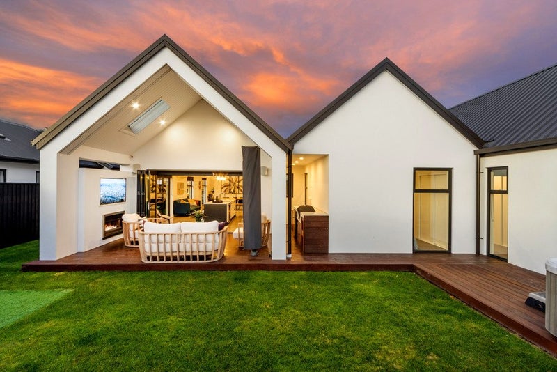 14 Nederland Avenue, Burwood, Christchurch - Carousel 2