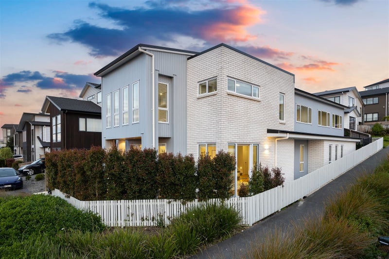 10 Turutu Place, Long Bay, Auckland - Carousel 1