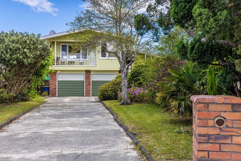 54 Raleigh Road, Northcote, Auckland - Carousel 24