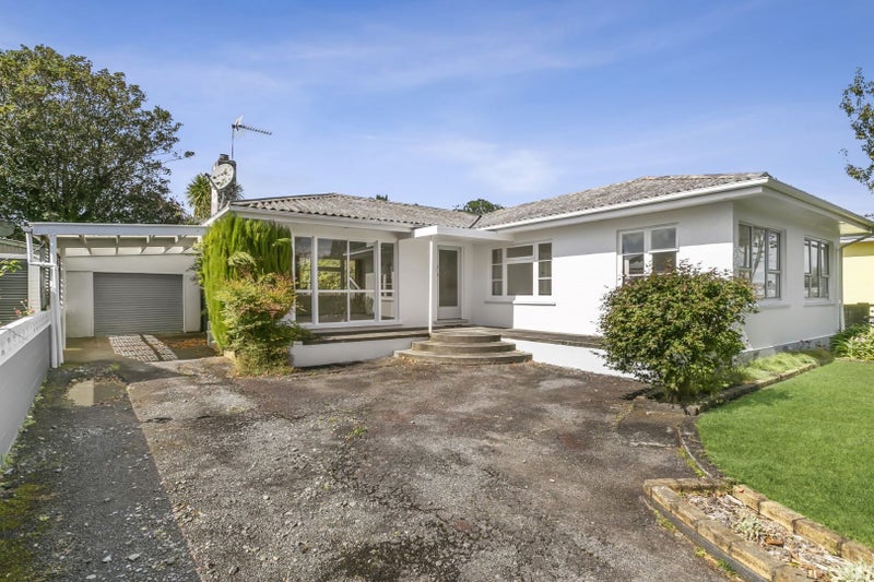 241 Coronation Avenue, Welbourn, New Plymouth - Carousel 2