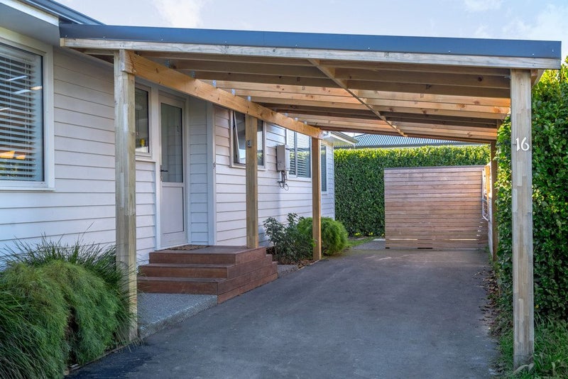 16 Tuscan Lane, Martinborough - Carousel 23