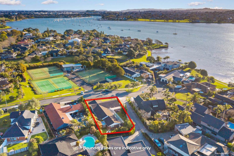 5 Oleander Point, Farm Cove, Auckland - Carousel 2