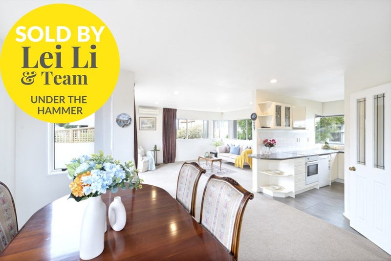 1/0 East Coast Road, Forrest Hill, Auckland - Carousel 1