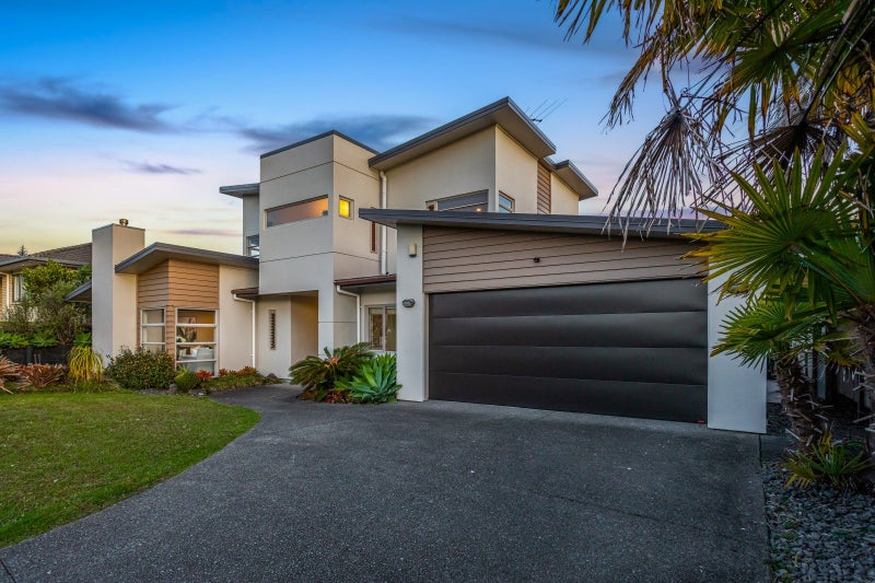 17 Glen Bay Close, Pinehill, Auckland - Carousel 1