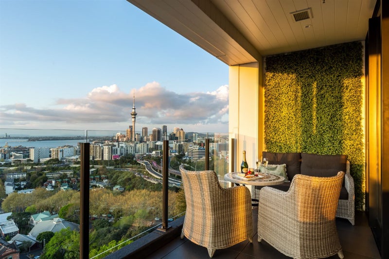 1709/8 Hereford Street, Freemans Bay, Auckland - Carousel 2