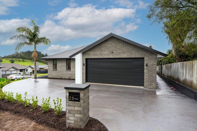 25 Dip Road, Te Kamo, Whangārei - Carousel 1