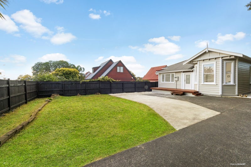 33 Rata ST, New Lynn, Auckland - Carousel 2