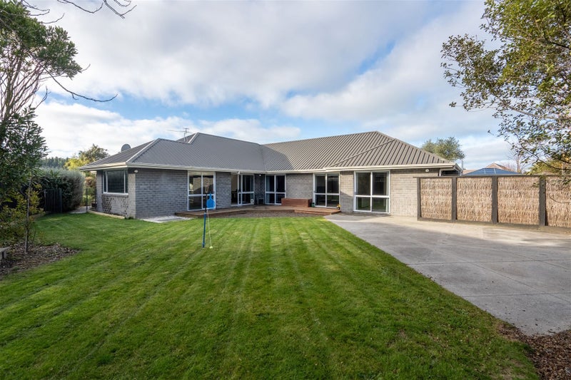 7 Copperfield Close, Parklands, Christchurch - Carousel 19