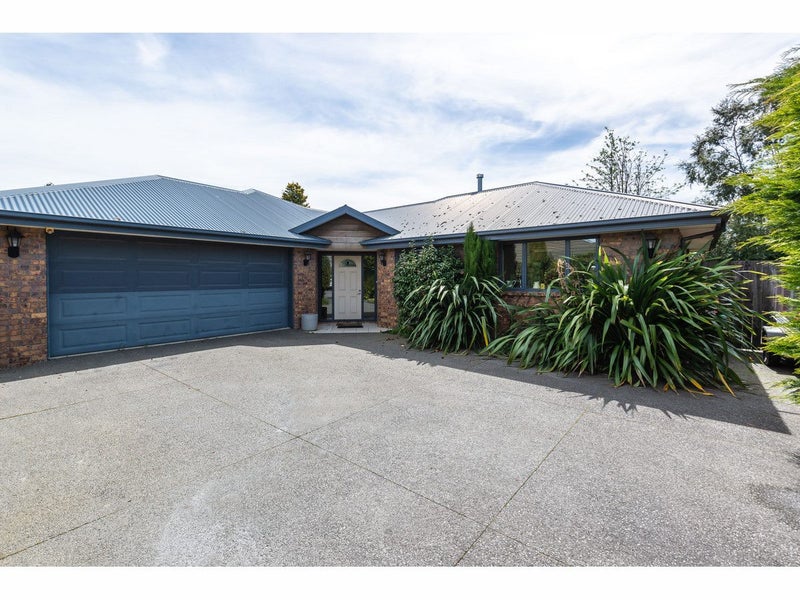 9 Virtue Place, Bishopdale, Christchurch - Carousel 1