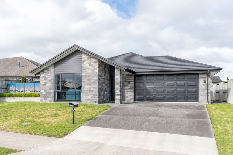 74 Mataroa Crescent, Flagstaff, Hamilton - Carousel 1