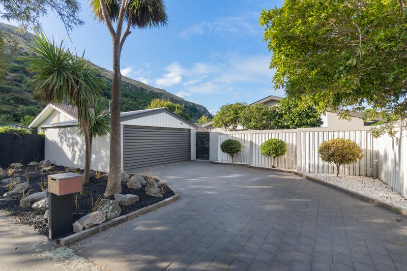 5 Cascade Place, Sumner, Christchurch - Carousel 1