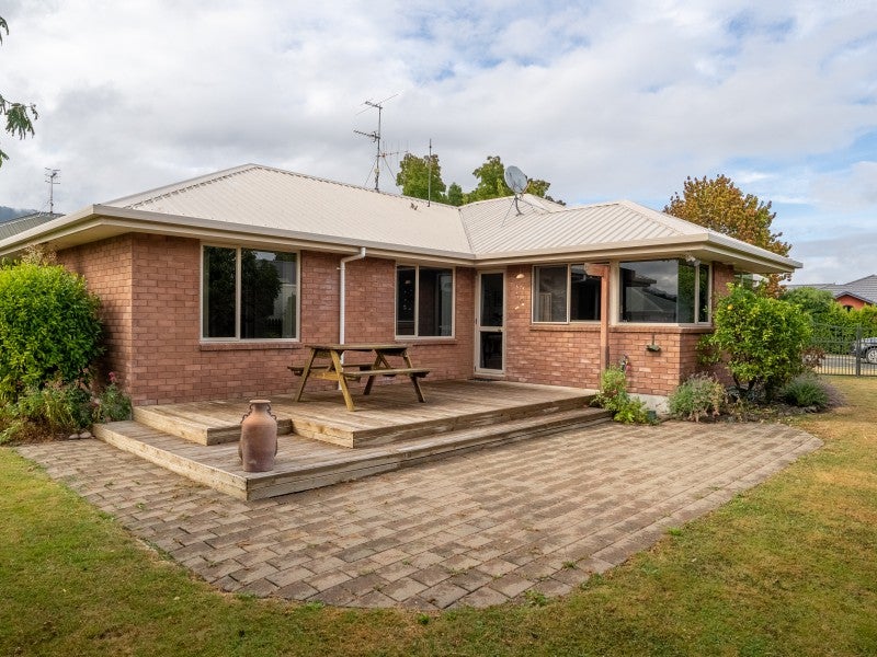 15 St James Street, Richmond Heights, Taupo - Carousel 2