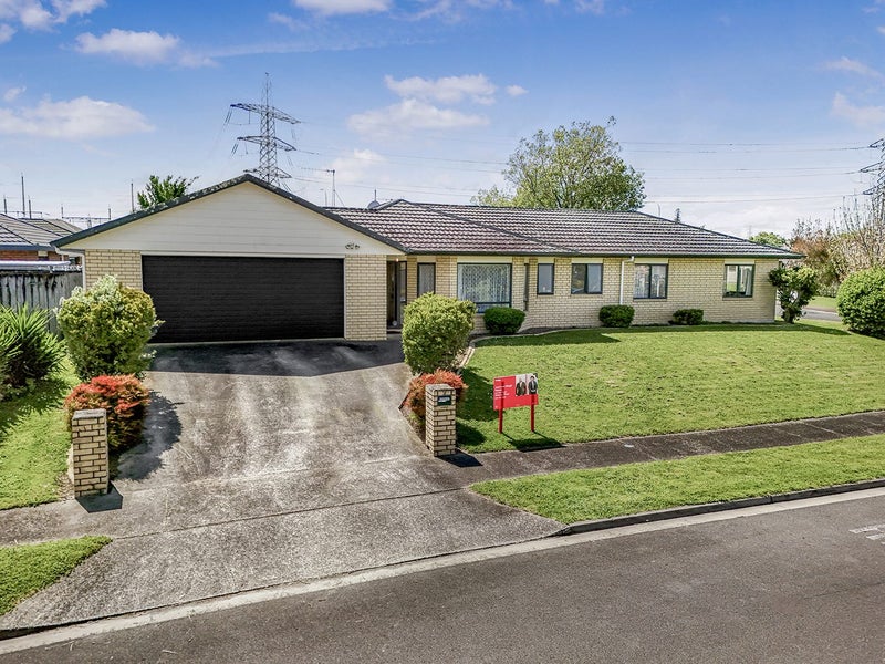 2 Finchley Place, Hamilton East, Hamilton - Carousel 1