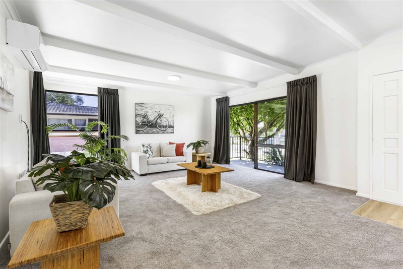 13 Paulette Place, Queenwood, Hamilton - Carousel 2