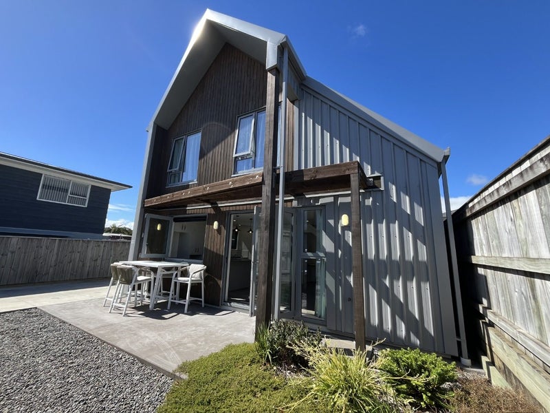 148 Lemon Street, Strandon, New Plymouth - Carousel 2