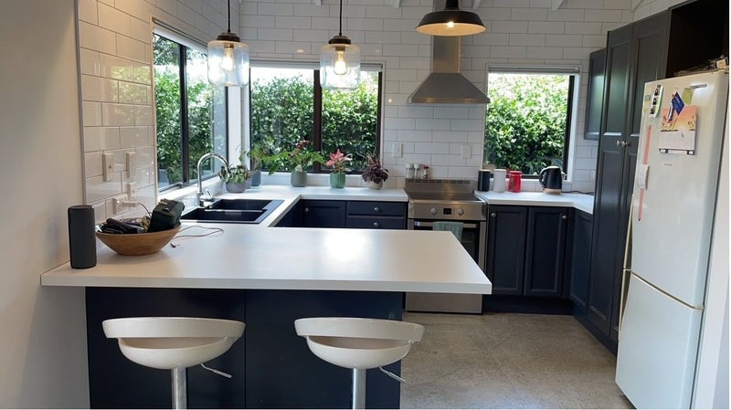 2/3 Raleigh Road, Northcote, Auckland - Carousel 2