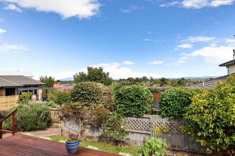 42 Heathfield Avenue, Huntington, Hamilton - Carousel 2