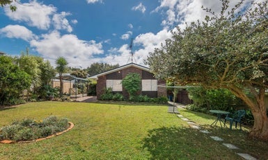 38 Hillcrest Road, Hillcrest, Hamilton - Carousel 1