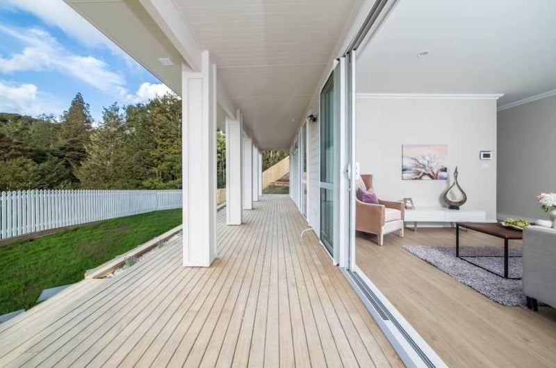 25 Blacks Road, Greenhithe, Auckland - Carousel 2