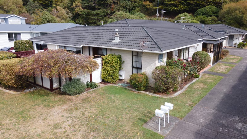 15A Nathan Street, Tawa, Wellington - Carousel 15