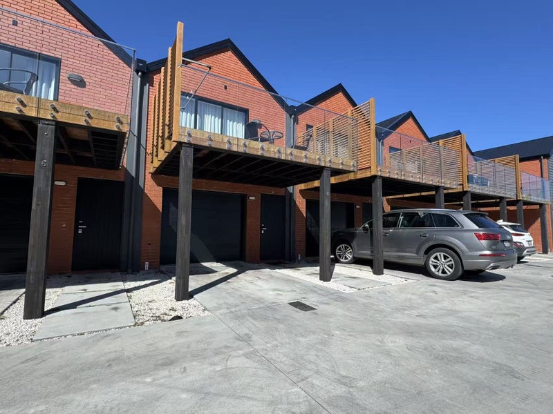 6/43 Prisk Street, Melville, Hamilton - Carousel 2