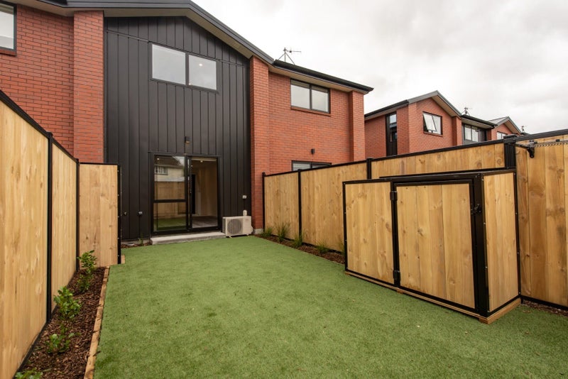 7/3 Milne Crescent, Taita, Lower Hutt - Carousel 1