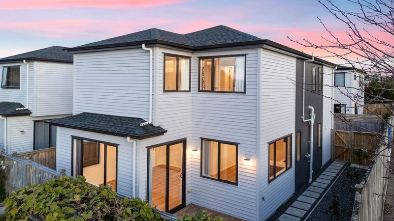 5B Notre Dame Way, Albany, Auckland - Carousel 1