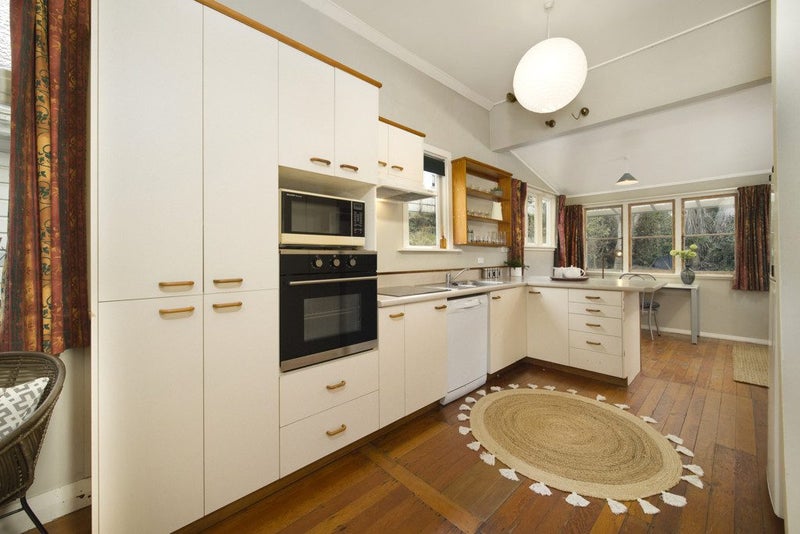 28 Bernard Street, Kenmure, Dunedin - Carousel 2