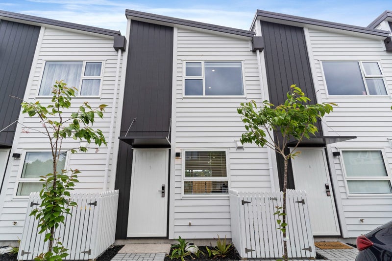 5/129 Lancaster Road, Beach Haven, Auckland - Carousel 16