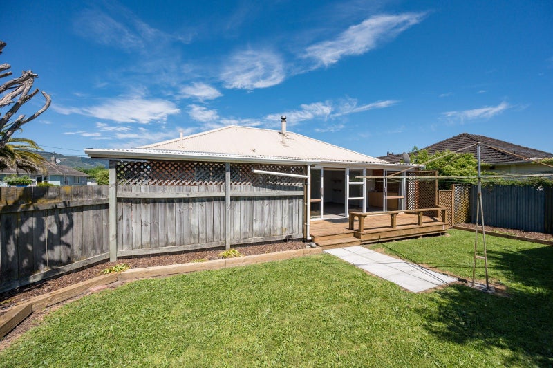 9 Tainui Street, Stoke, Nelson - Carousel 16
