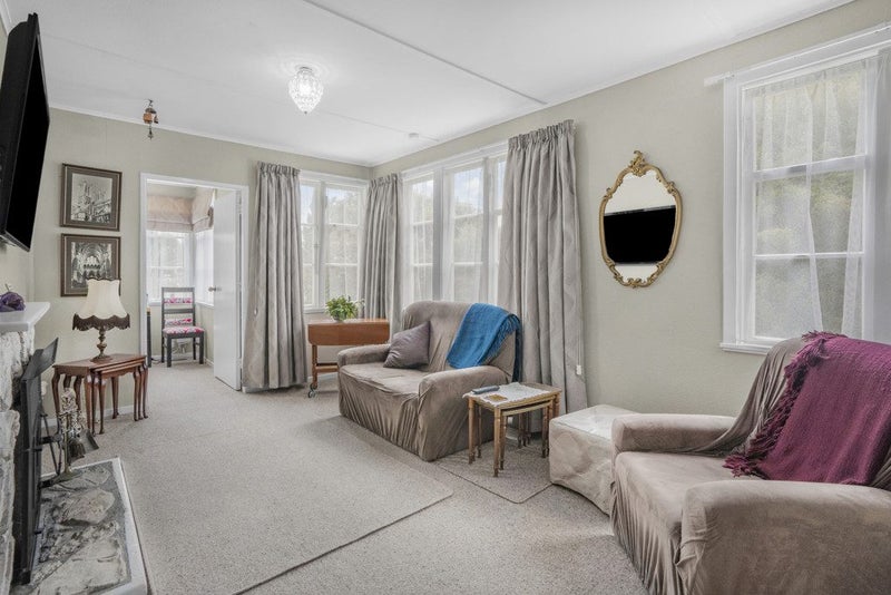 21 Gibson Crescent, Naenae, Lower Hutt - Carousel 2