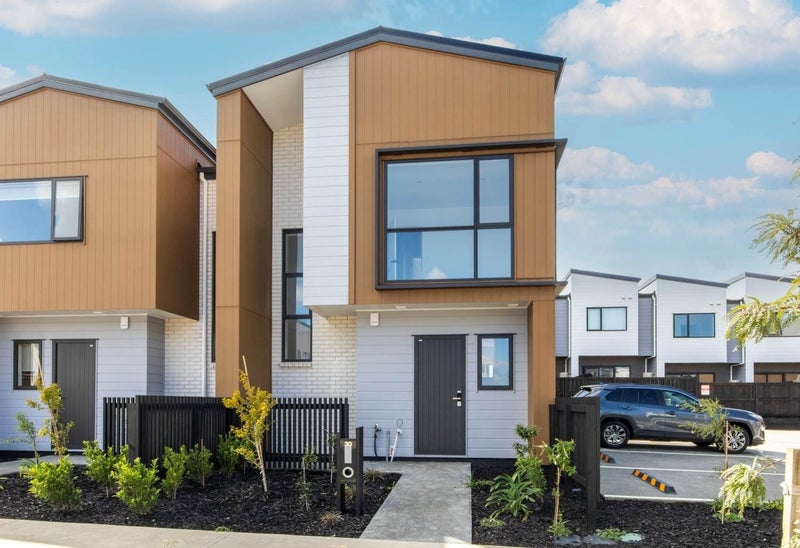 30 Rana Road, Flat Bush, Auckland - Carousel 2