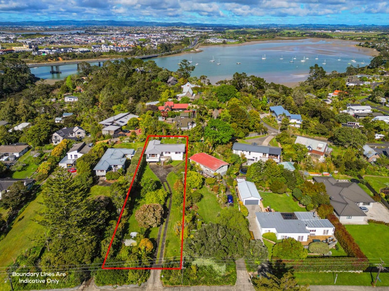 27 Tauhinu Road, Greenhithe, Auckland - Carousel 24