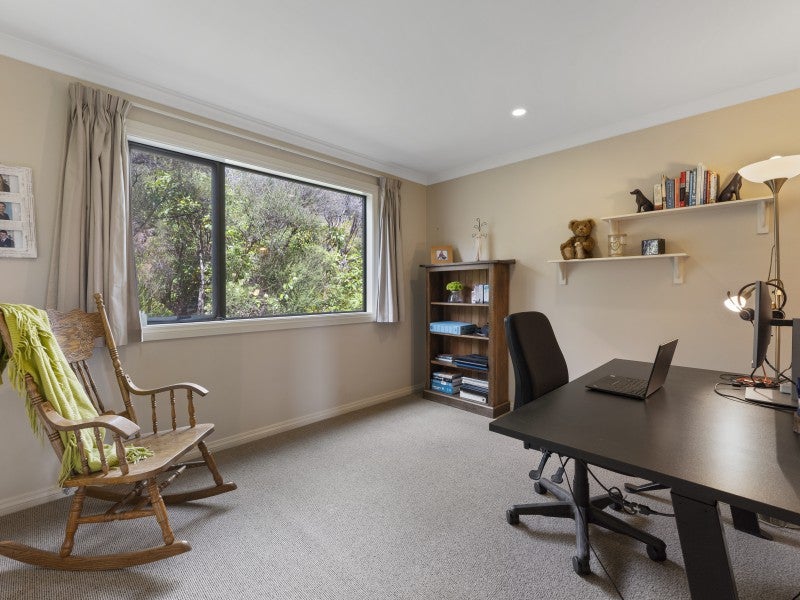 11 Streets Way, Timberlea, Upper Hutt - Carousel 26