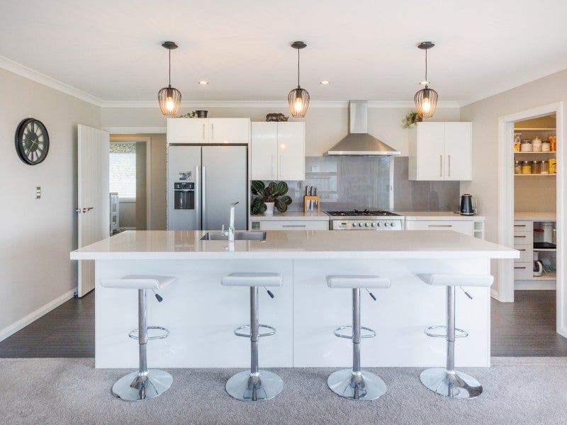 11 St Heliers Grove, Fitzherbert, Palmerston North - Carousel 2