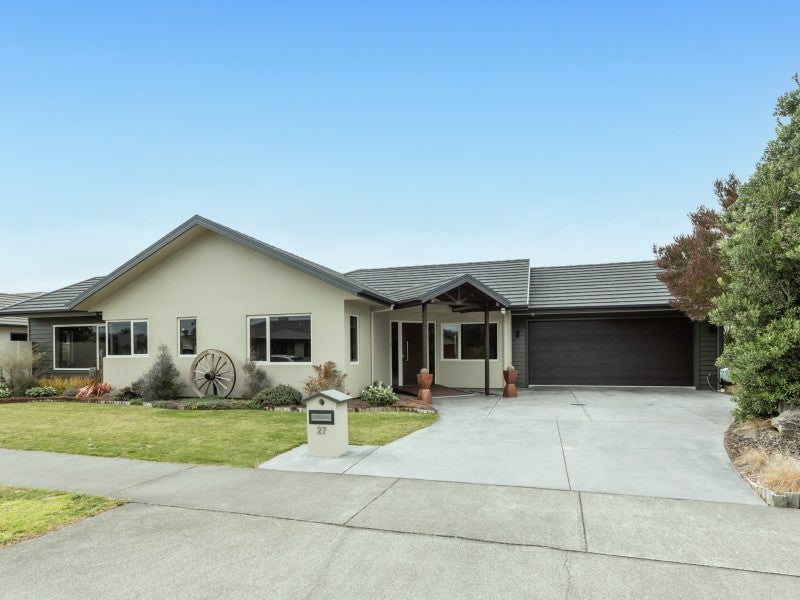 27 Tasman Drive, Poraiti, Napier - Carousel 2