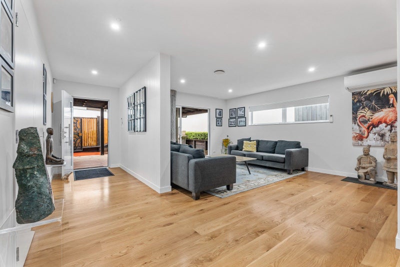 187 Wallace Road, Mangere Bridge, Auckland - Carousel 2