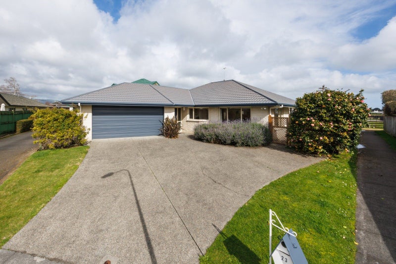 23 Rose Place, Awapuni, Palmerston North - Carousel 1
