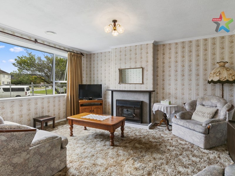 2/78 Hewer Crescent, Naenae, Lower Hutt - Carousel 2