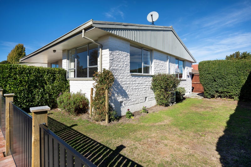 1-176/176 Grimseys Road, Redwood, Christchurch - Carousel 2