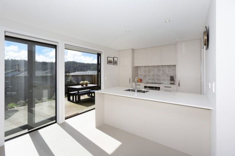 6 Tilly Lane, Huapai, Kumeu - Carousel 2