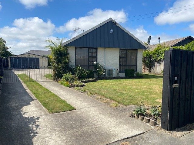 33 Farquhars Road, Redwood, Christchurch - Carousel 2