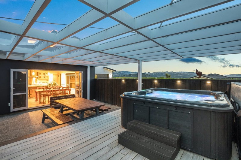 11 Nelson Avenue, Aotea, Porirua - Carousel 2