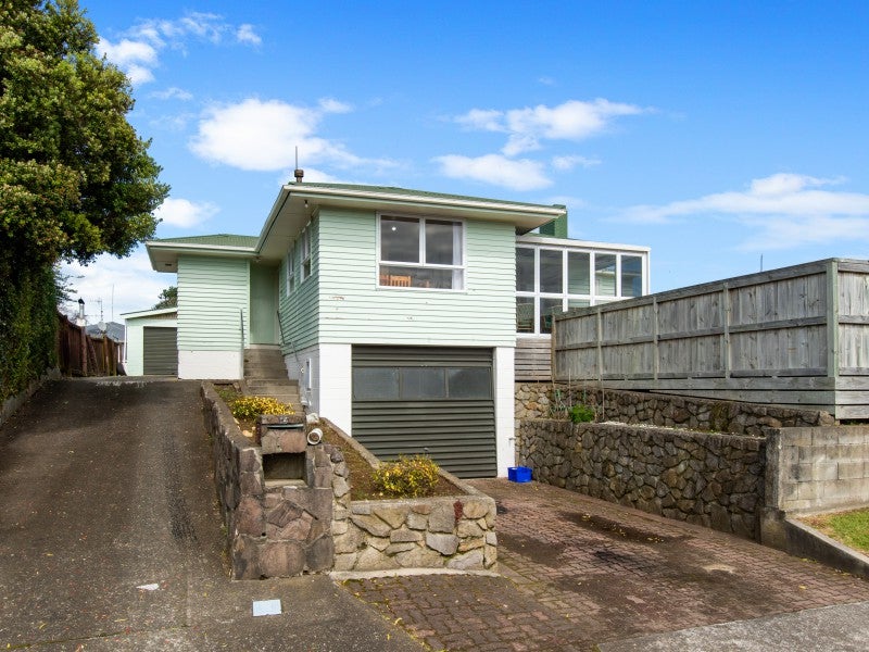 14 Kesteven Avenue, Parkvale, Tauranga - Carousel 1