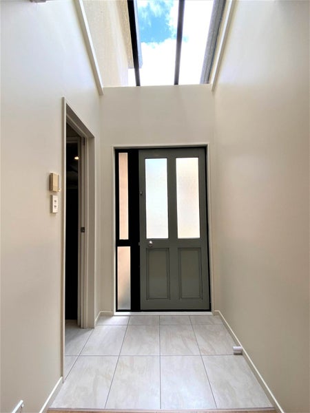 4/6 Sunnydale Place, Oteha, Auckland - Carousel 2