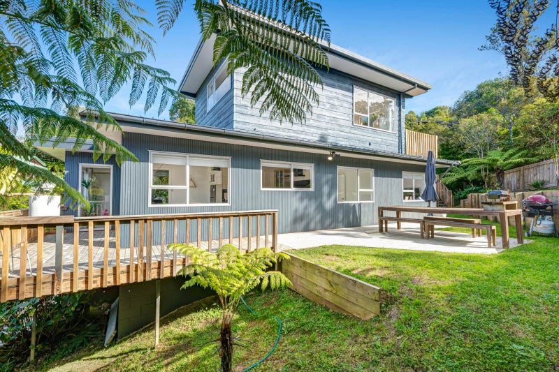 806A Beach Road, Browns Bay, Auckland - Carousel 1