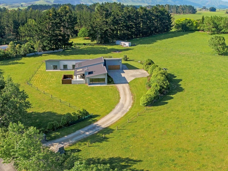 76 Hewitts Road, Linton, Palmerston North - Carousel 1